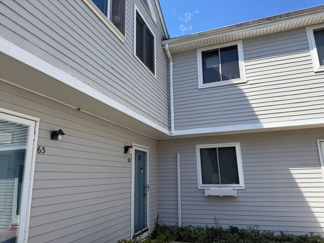 213 Lake Street 62, Weymouth, MA 02189