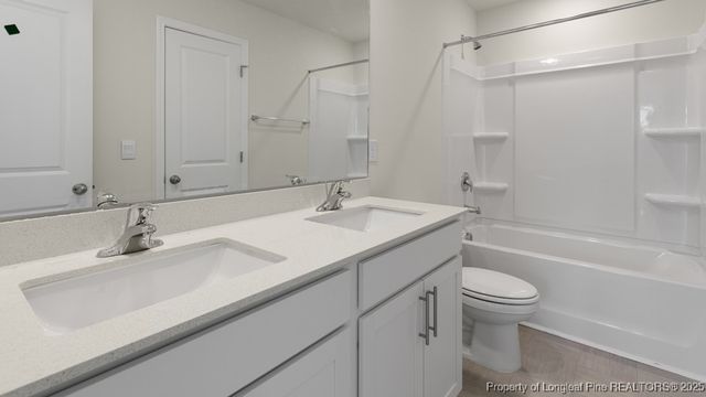 1006 Misty Creek Drive, Aberdeen, NC 28315