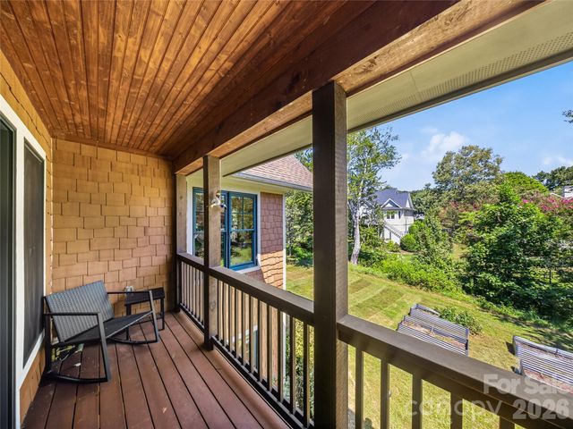 56 Devonshire Drive, Mills River, NC 28759