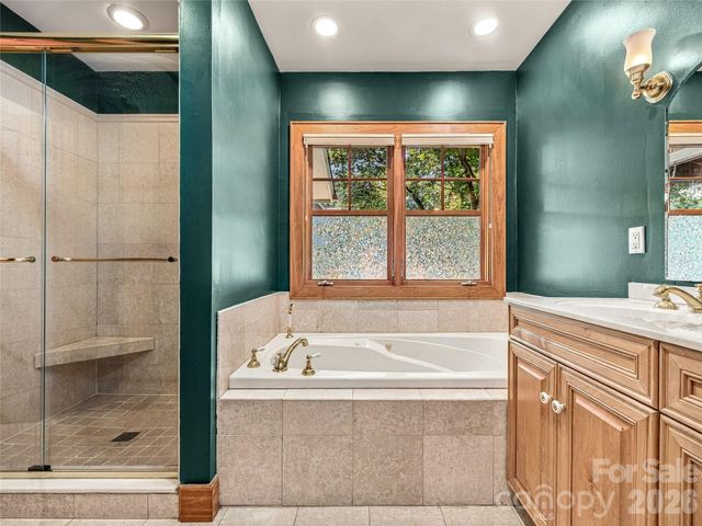 56 Devonshire Drive, Mills River, NC 28759