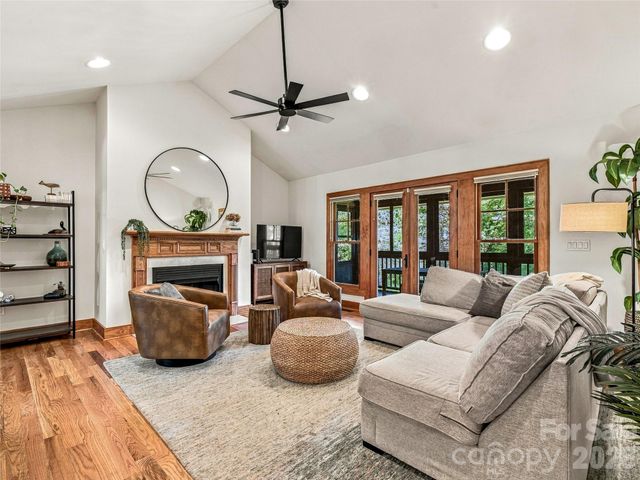 56 Devonshire Drive, Mills River, NC 28759