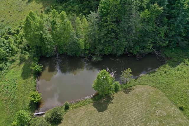 342 Dewey Banks Road, Campton, KY 41301