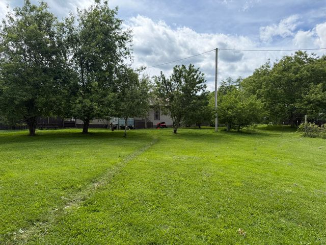 342 Dewey Banks Road, Campton, KY 41301