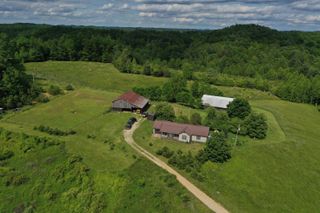 342 Dewey Banks Road, Campton, KY 41301