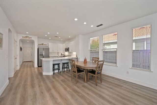 250 Pelican Bay Cir, Sacramento, CA 95835