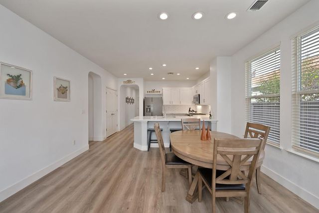 250 Pelican Bay Cir, Sacramento, CA 95835