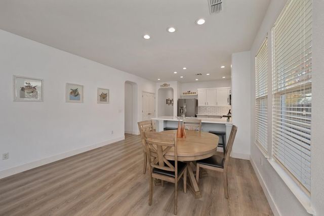 250 Pelican Bay Cir, Sacramento, CA 95835