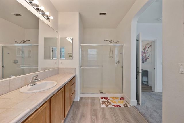 250 Pelican Bay Cir, Sacramento, CA 95835