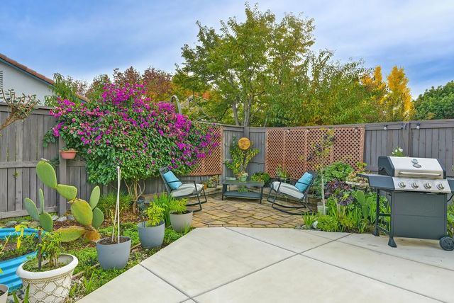 250 Pelican Bay Cir, Sacramento, CA 95835