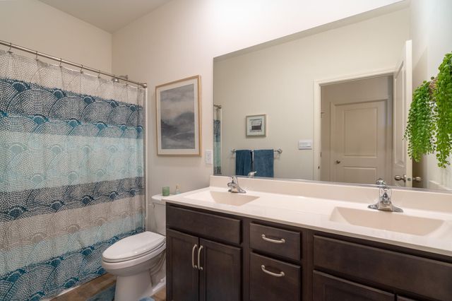 7700 W 105th Avenue, Crown Point, IN 46307