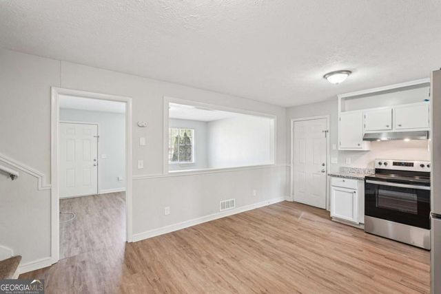 9157 Homewood Drive, Riverdale, GA 30274