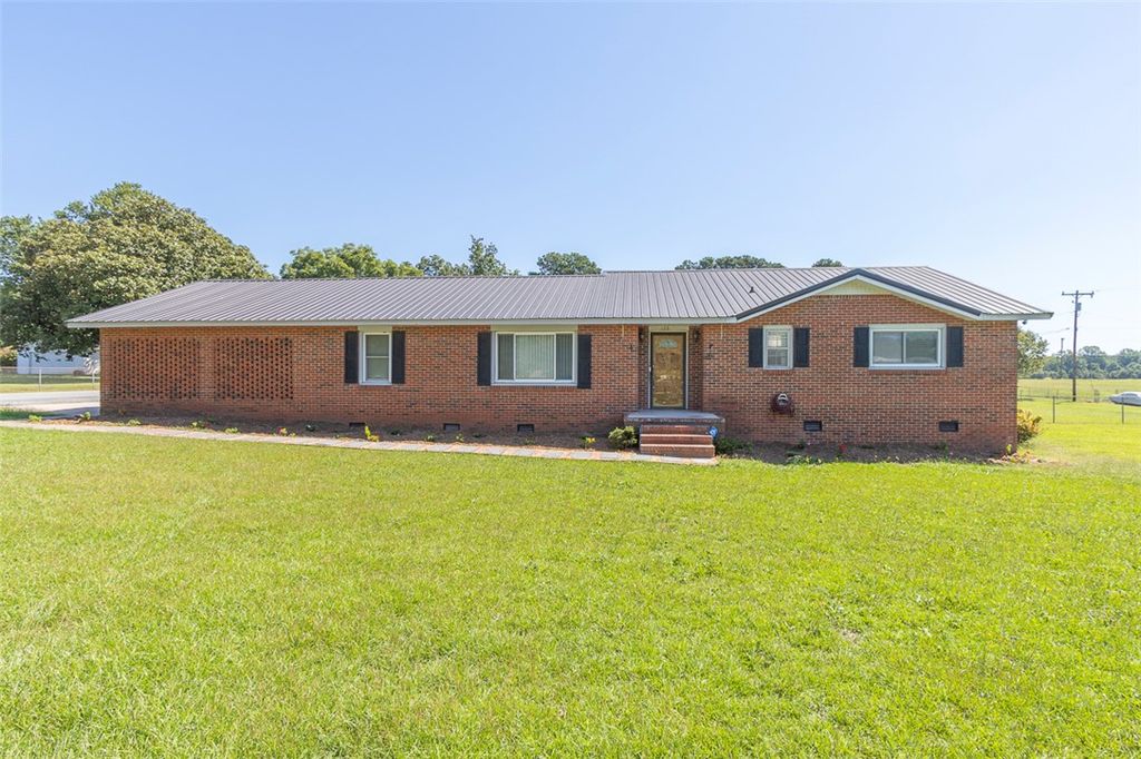 126 CARLING Drive, Anderson, SC 29621