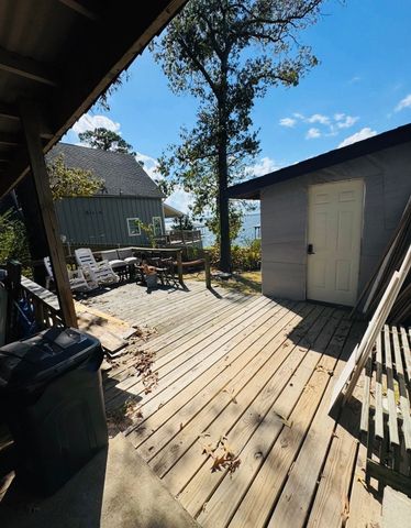 17144 Lakeview Drive, Flint, TX 75762