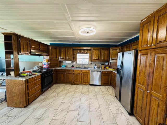 17144 Lakeview Drive, Flint, TX 75762