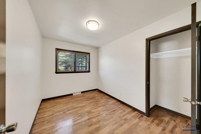 2318 CRUZ DR, Rapid City, SD 57702