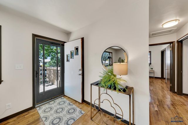 2318 CRUZ DR, Rapid City, SD 57702