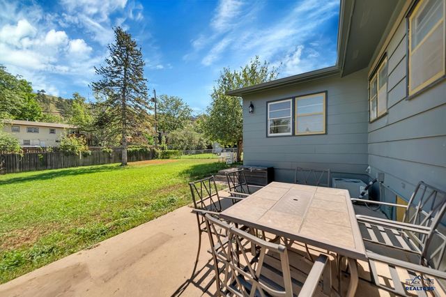 2318 CRUZ DR, Rapid City, SD 57702