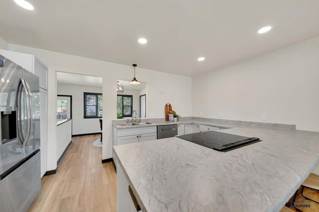 2318 CRUZ DR, Rapid City, SD 57702