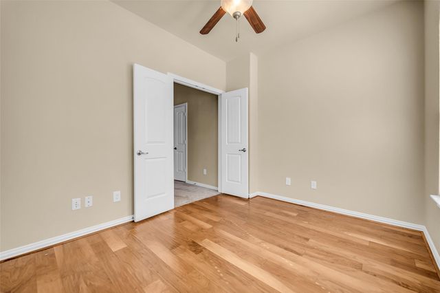 20722 Oakhurst Creek Dr, Porter, TX 77365