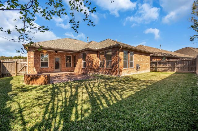 20722 Oakhurst Creek Dr, Porter, TX 77365
