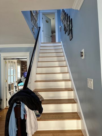 14 Fairview Rd, Lynnfield, MA 01940