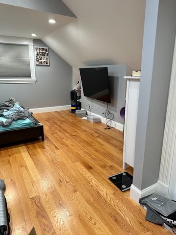 14 Fairview Rd, Lynnfield, MA 01940