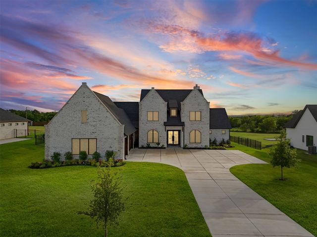 2704 Veridian Point Drive, Burleson, TX 76028