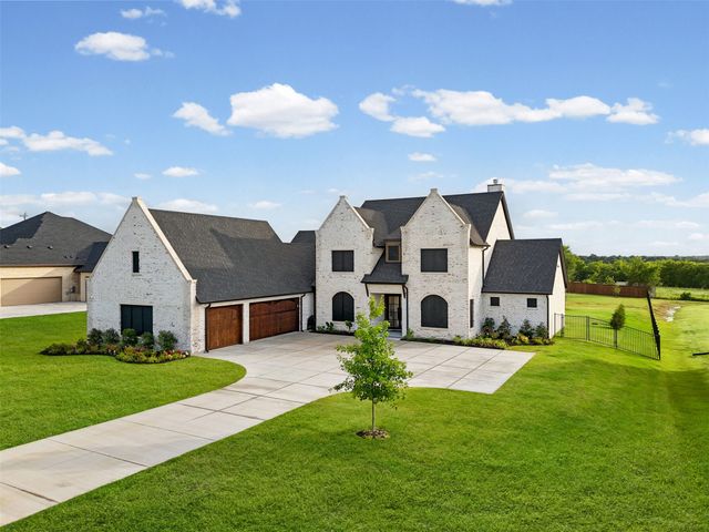2704 Veridian Point Drive, Burleson, TX 76028