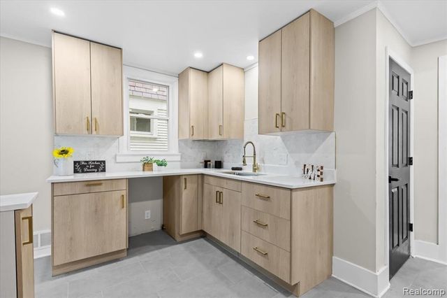 1174 Seward Street, Detroit, MI 48202