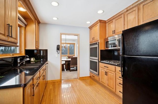 590 E Capri Drive, Palatine, IL 60074