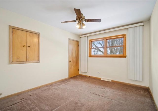 590 E Capri Drive, Palatine, IL 60074