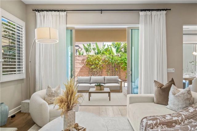 52 English Saddle, Irvine, CA 92602