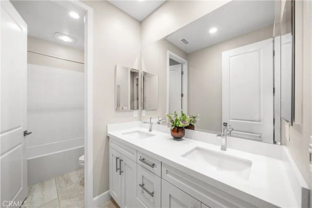 52 English Saddle, Irvine, CA 92602