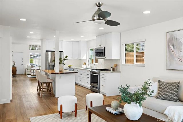 23321 Via Ronda, Mission Viejo, CA 92691
