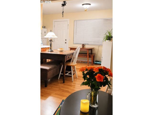 11590 Sw LOMITA Ave, Portland, OR 97223