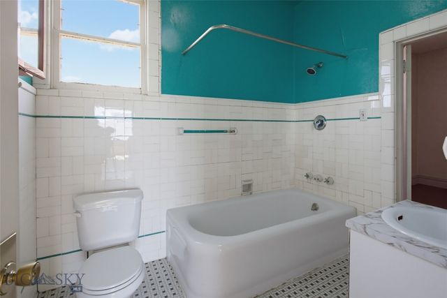 737 Maryland, Butte, MT 59701