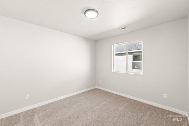 7080 E Marble Springs Dr, Nampa, ID 83687