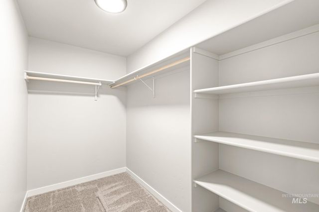 7080 E Marble Springs Dr, Nampa, ID 83687