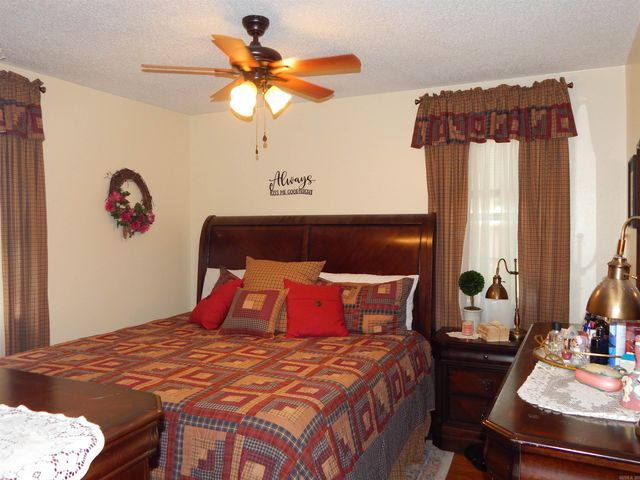 155 N Ridge Drive, Heber Springs, AR 72543