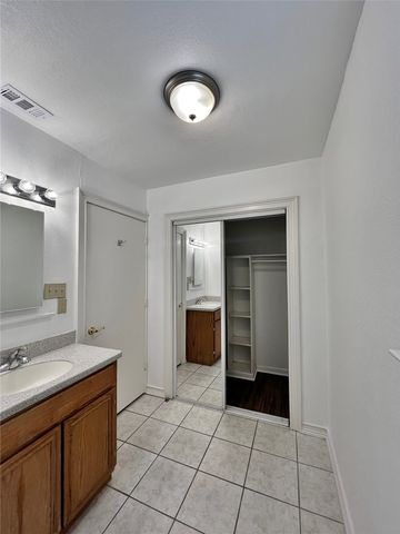 725 Danish Drive, Grand Prairie, TX 75050