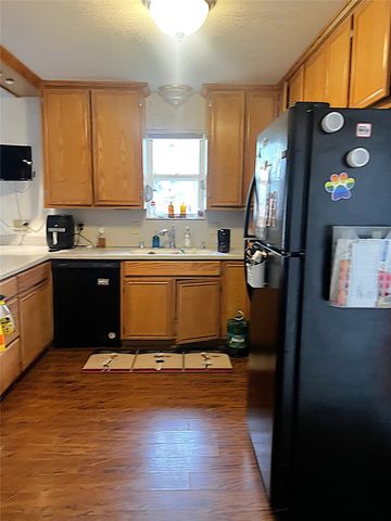 725 Danish Drive, Grand Prairie, TX 75050