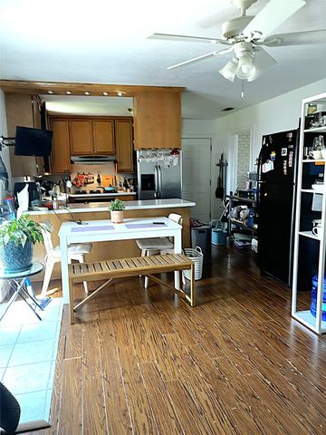 725 Danish Drive, Grand Prairie, TX 75050