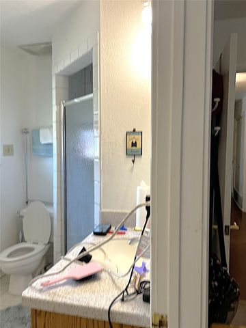 725 Danish Drive, Grand Prairie, TX 75050