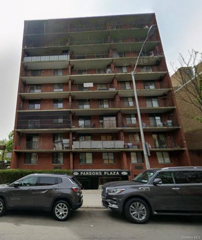 13976 35th Avenue L2, Flushing, NY 11354 — exterior