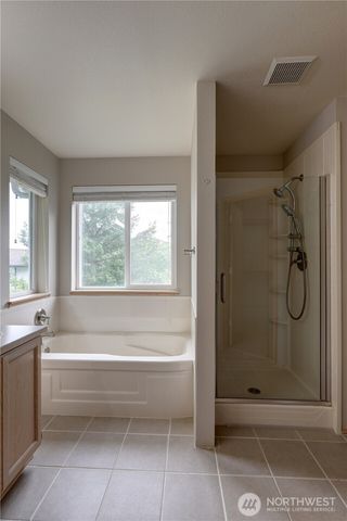 34829 7th Avenue SW, Federal Way, WA 98023