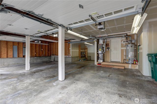 34829 7th Avenue SW, Federal Way, WA 98023