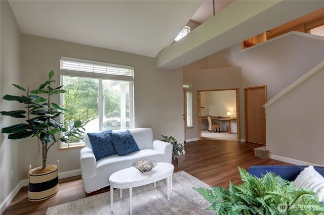34829 7th Avenue SW, Federal Way, WA 98023