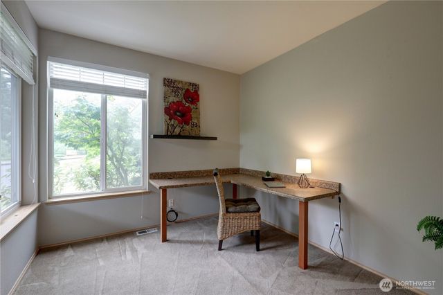 34829 7th Avenue SW, Federal Way, WA 98023