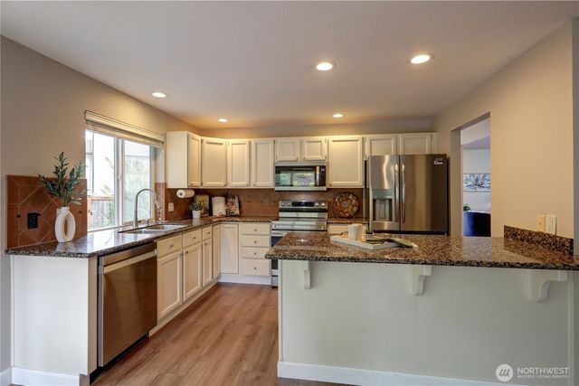 34829 7th Avenue SW, Federal Way, WA 98023