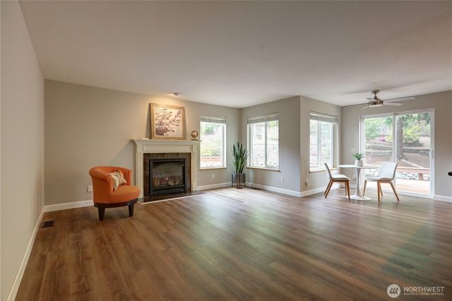 34829 7th Avenue SW, Federal Way, WA 98023